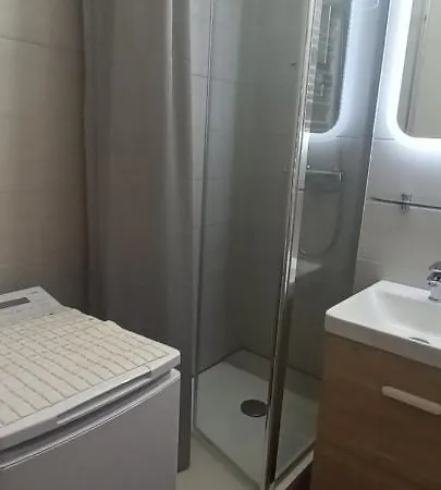 Apartment Les Bastides Au Calme Joli Avec Terrasse - Parking - Piscine - Clim Saint-Cyprien (Pyrenees-Orientales)